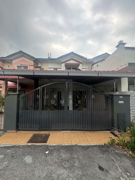 2-storey Terraced House for Sale in Bandar Puteri Klang (Klang) - Nur Alia Omar - Exterior - PropertyGuru.com.my