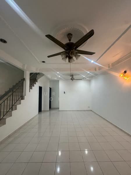 2-storey Terraced House for Sale in Bandar Puteri Klang (Klang) - Nur Alia Omar - Living Room - PropertyGuru.com.my