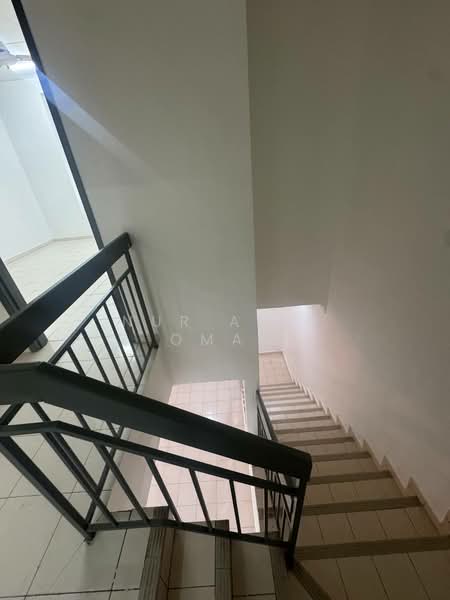 2-storey Terraced House for Sale in Bandar Puteri Klang (Klang) - Nur Alia Omar - Corridor - PropertyGuru.com.my
