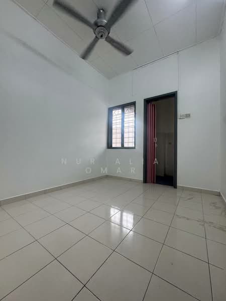 2-storey Terraced House for Sale in Bandar Puteri Klang (Klang) - Nur Alia Omar - Interior - PropertyGuru.com.my