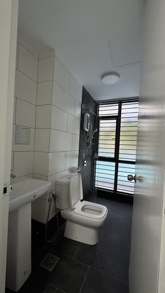 Selayang 18 untuk Untuk Dijual - RM 560,000, Apr 2026 - Bathroom - PropertyGuru.com.my