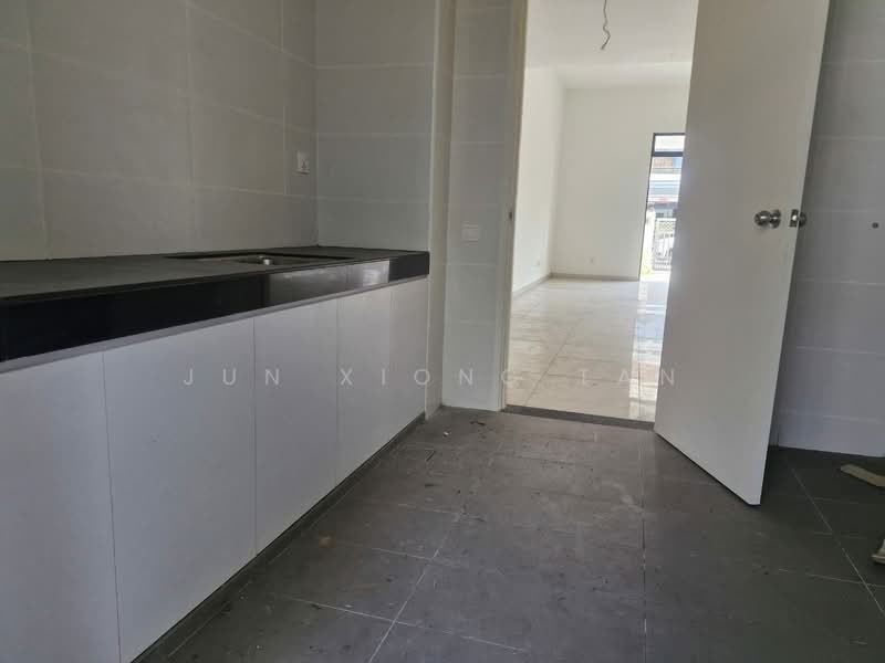 2-storey Terraced House for Sale in Johor Bahru (Johor) - Jun Xiong Tan - Kitchen - PropertyGuru.com.my