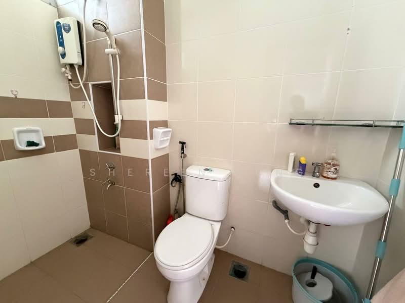2-storey Terraced House for Sale in Taman Dato Onn (Johor Bahru) - Shereen Wong - Bathroom - PropertyGuru.com.my