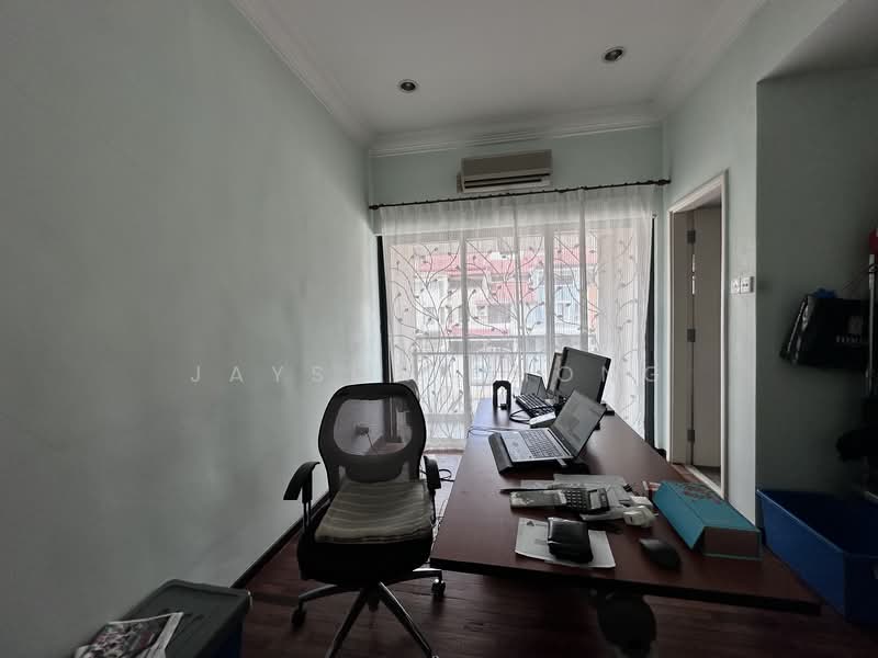 3-storey Terraced House for Sale in Taman Esplanad (Bukit Jalil) - Jayson chong - Study - PropertyGuru.com.my