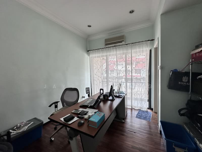 3-storey Terraced House for Sale in Taman Esplanad (Bukit Jalil) - Jayson chong - Study - PropertyGuru.com.my