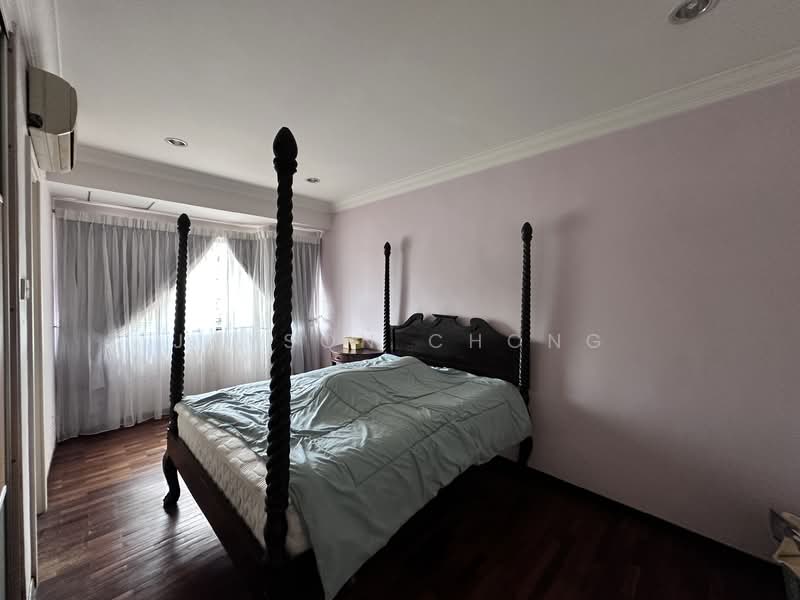 3-storey Terraced House for Sale in Taman Esplanad (Bukit Jalil) - Jayson chong - Bedroom - PropertyGuru.com.my