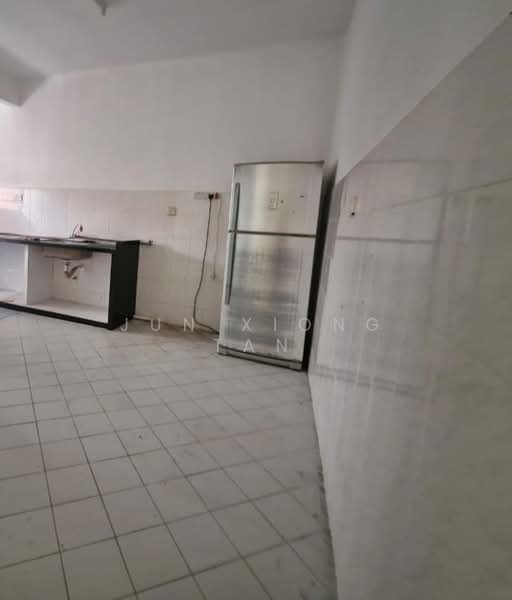 2-storey Terraced House for Sale in Permas Jaya (Johor Bahru) - Jun Xiong Tan - Kitchen - PropertyGuru.com.my