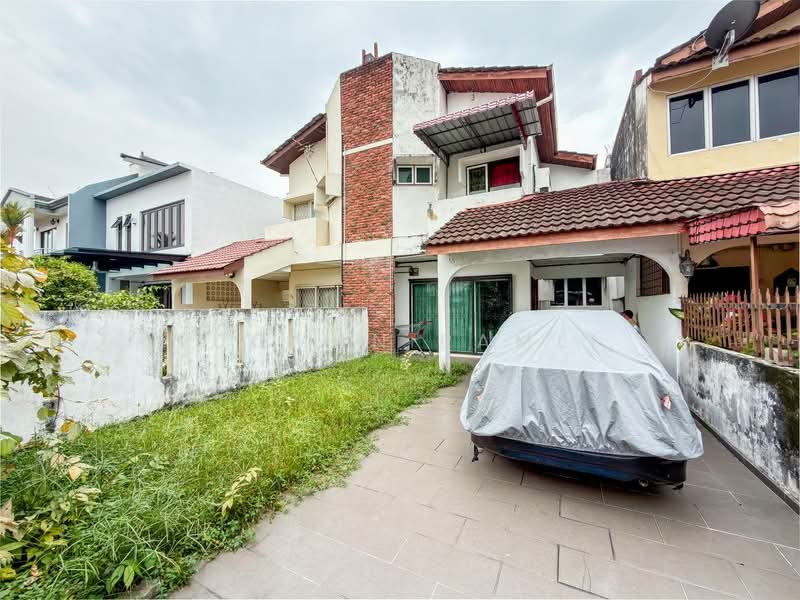 2-storey Terraced House for Sale in Subang Jaya (Selangor) - Luqman Ramli - Exterior - PropertyGuru.com.my