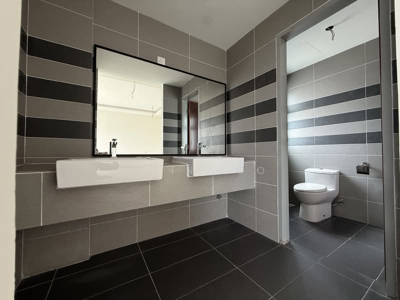 Service Residence for Sale at G Residence @ Johor Bahru - Eliin Loo - Bathroom - PropertyGuru.com.my