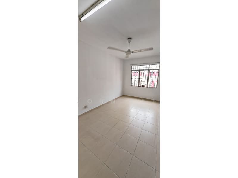 Apartment for Rent at Mentari Court - Cheng Yoong Lai - Living Room - PropertyGuru.com.my