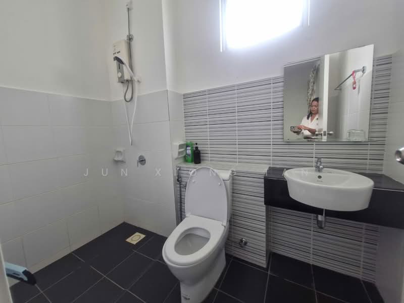 2-storey Terraced House for Sale in Iskandar Puteri (Nusajaya) (Johor) - Jun Xiong Tan - Bathroom - PropertyGuru.com.my