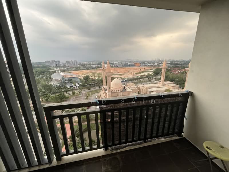 Suria Residence untuk Untuk Disewa - RM 2,000 /bulan, Mac 2026 - Balcony - PropertyGuru.com.my