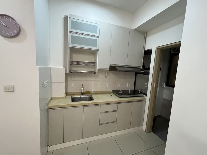 Suria Residence untuk Untuk Disewa - RM 2,000 /bulan, Mac 2026 - Kitchen - PropertyGuru.com.my
