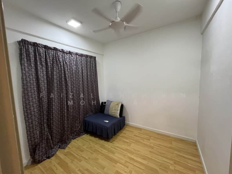 Suria Residence untuk Untuk Disewa - RM 2,000 /bulan, Mac 2026 - 2nd Room - PropertyGuru.com.my