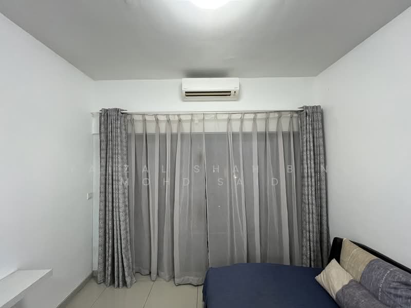 Suria Residence untuk Untuk Disewa - RM 2,000 /bulan, Mac 2026 - Living Hall - PropertyGuru.com.my