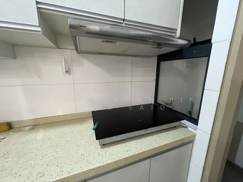 Suria Residence untuk Untuk Disewa - RM 2,000 /bulan, Mac 2026 - Kitchen - PropertyGuru.com.my