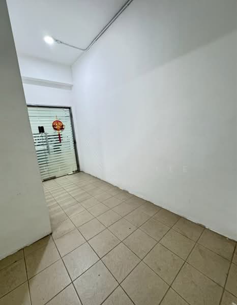 Shop / Office for Sale in Kota Damansara (Selangor) - Vincent Lee - Interior - PropertyGuru.com.my