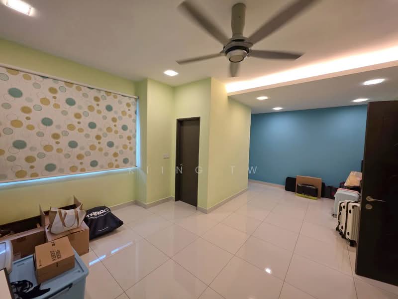 3-storey Terraced House for Sale in Prima Selayang (Selayang) - Kiing TW - Living Room - PropertyGuru.com.my