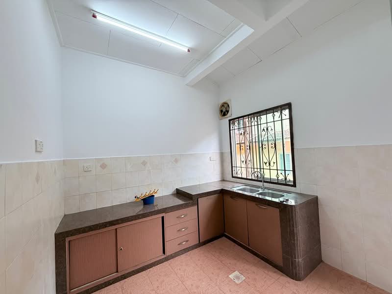 Austin @ Austin Perdana untuk Untuk Disewa - RM 2,400 /bulan, Apr 2026 - Kitchen - PropertyGuru.com.my