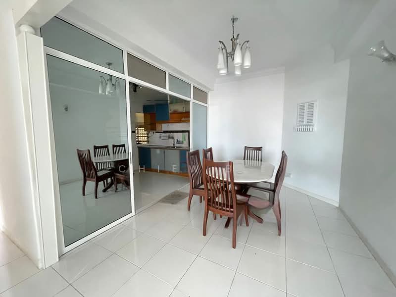 Mutiara Villa Condominium untuk Untuk Disewa - RM 2,500 /bulan, Mac 2026 - Dining Room - PropertyGuru.com.my