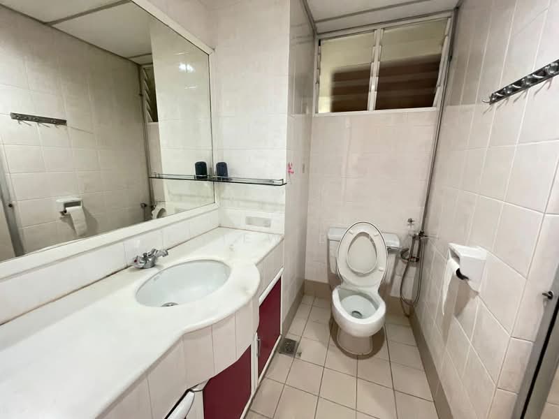 Mutiara Villa Condominium untuk Untuk Disewa - RM 2,500 /bulan, Mac 2026 - Bathroom - PropertyGuru.com.my