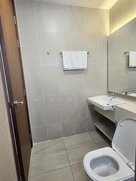Condominium for Rent at Queens Residences Q2 @ Queens Waterfront - Minggie . - Bathroom - PropertyGuru.com.my