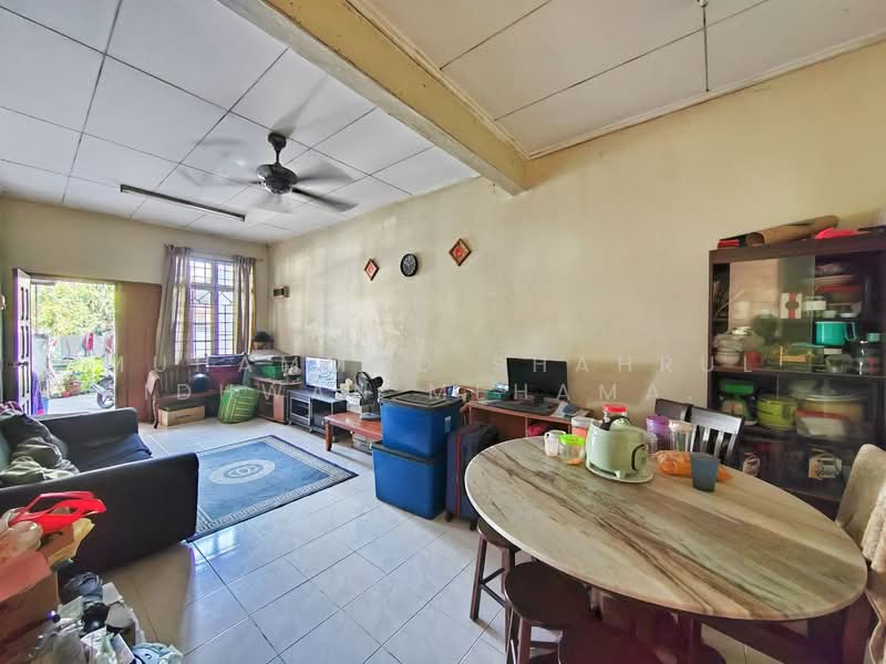 Taman Semenyih Indah untuk Untuk Dijual - RM 335,000, Mac 2026 - Living Room - PropertyGuru.com.my
