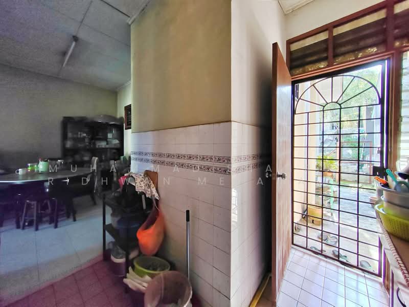 Taman Semenyih Indah untuk Untuk Dijual - RM 335,000, Mac 2026 - Kitchen - PropertyGuru.com.my