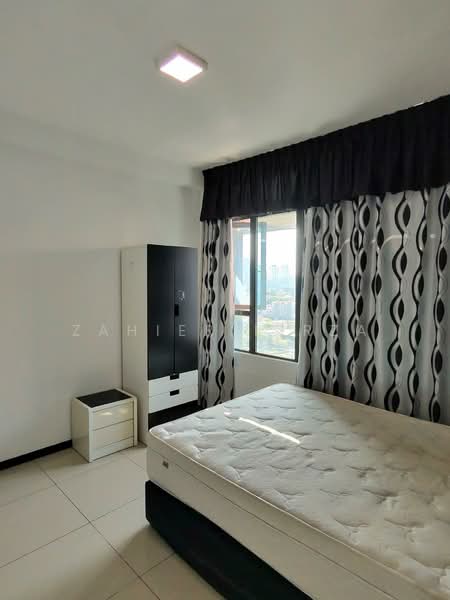 Centrestage Designer Suite untuk Untuk Dijual - RM 400,000, Mac 2026 - Bedroom - PropertyGuru.com.my