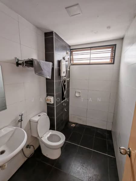 2-storey Terraced House for Sale in Taman Dato Onn (Johor Bahru) - Jason Tan - Bathroom - PropertyGuru.com.my