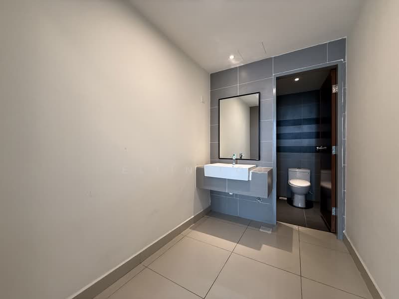 Service Residence for Sale at G Residence - Eliin Loo - Bathroom - PropertyGuru.com.my