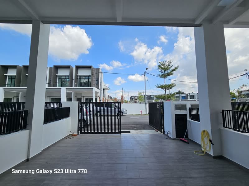 2-storey Terraced House for Sale in Taman Bukit Cheng (Cheng) - Vito Lee - Exterior - PropertyGuru.com.my