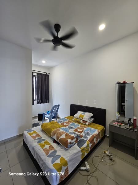 2-storey Terraced House for Sale in Taman Bukit Cheng (Cheng) - Vito Lee - Bedroom - PropertyGuru.com.my