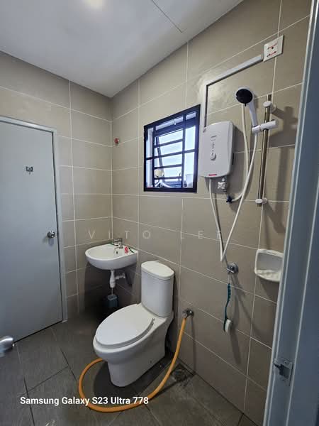 2-storey Terraced House for Sale in Taman Bukit Cheng (Cheng) - Vito Lee - Bathroom - PropertyGuru.com.my