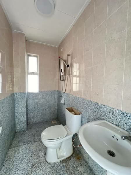 Terraced House for Rent in Johor Bahru (Johor) - Rain Ng - Bathroom - PropertyGuru.com.my