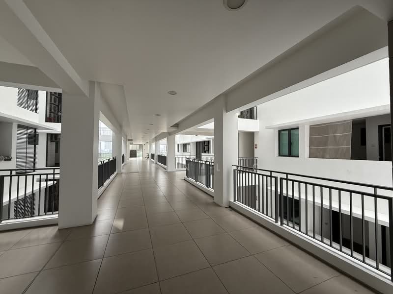 Apartment for Sale at Ponderosa Lakeside Apartment - Eliin Loo - Corridor - PropertyGuru.com.my