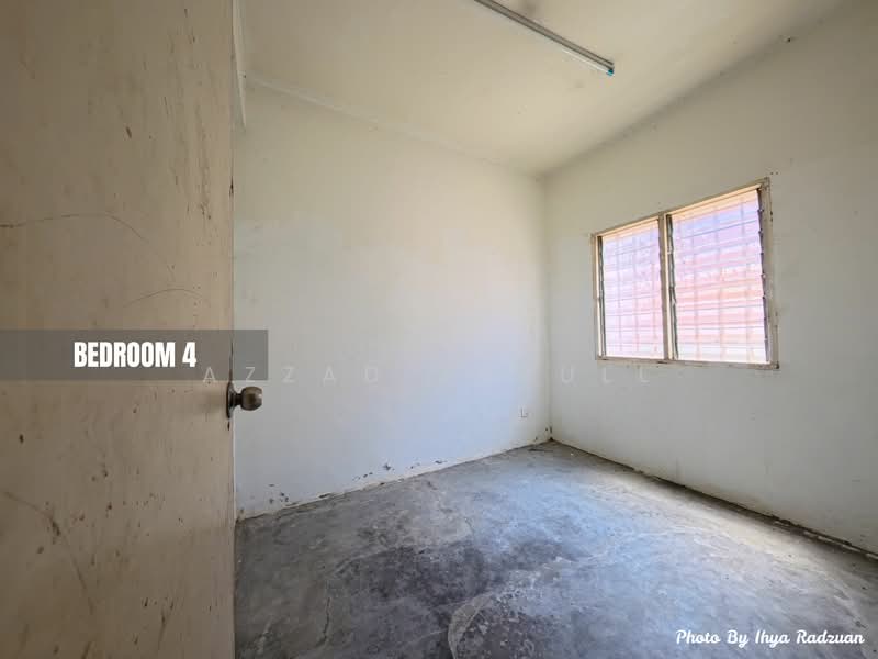 2-storey Terraced House for Sale in Laguna Park (Pelabuhan Klang) - Azzad Zarull - Bedroom - PropertyGuru.com.my