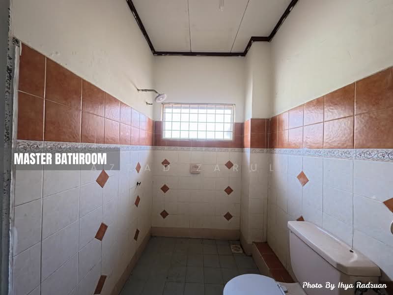 2-storey Terraced House for Sale in Laguna Park (Pelabuhan Klang) - Azzad Zarull - Bathroom - PropertyGuru.com.my