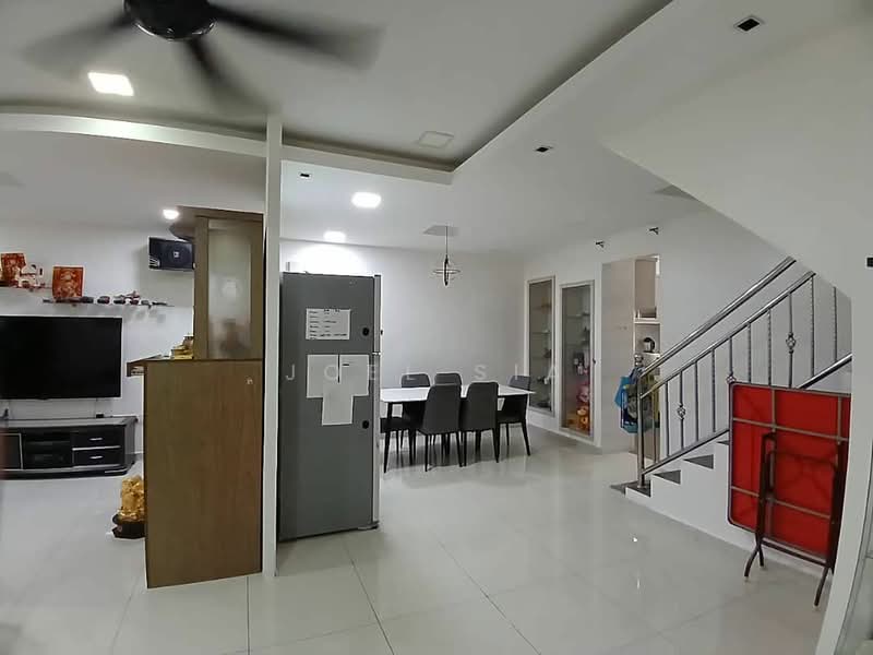 2-storey Terraced House for Sale in Klang (Selangor) - Joel Sia - Living Room - PropertyGuru.com.my