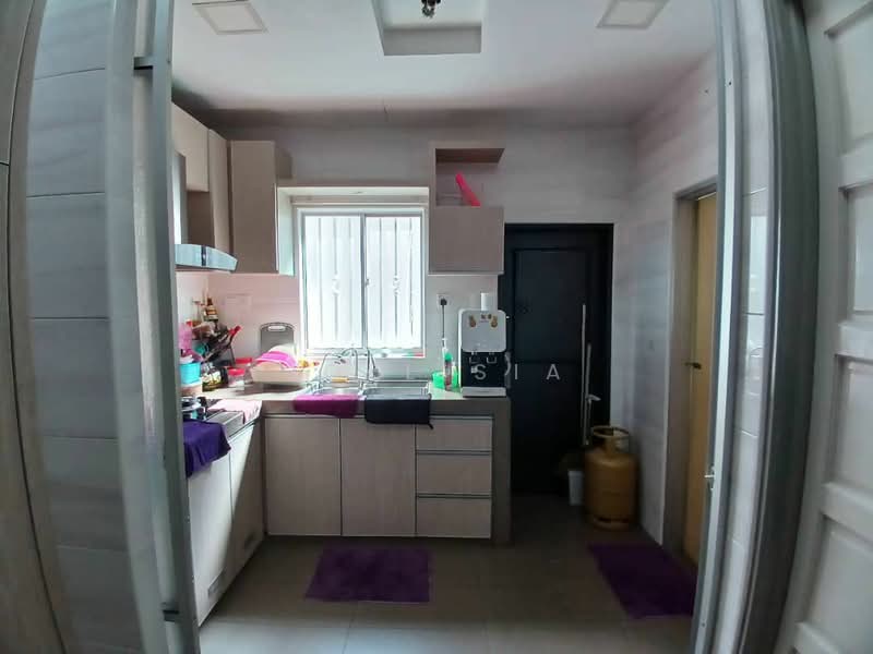 2-storey Terraced House for Sale in Klang (Selangor) - Joel Sia - Kitchen - PropertyGuru.com.my