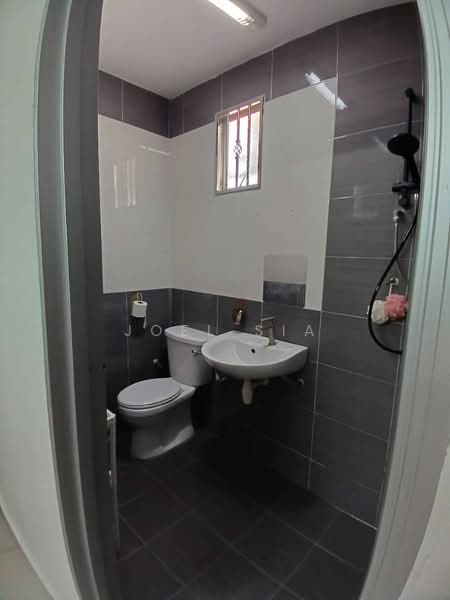 2-storey Terraced House for Sale in Klang (Selangor) - Joel Sia - Bathroom - PropertyGuru.com.my