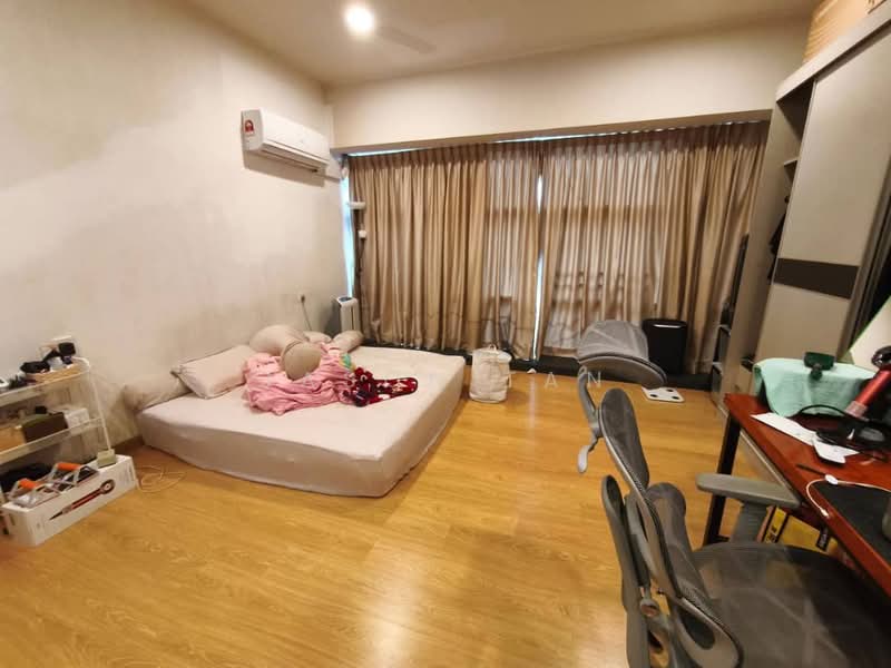 2-storey Terraced House for Sale in Taman Seri Austin (Tebrau) - Jason Tan - Bedroom - PropertyGuru.com.my