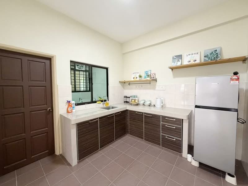 Service Residence for Sale at Fortune Avenue - Yen Ching - Kitchen - PropertyGuru.com.my