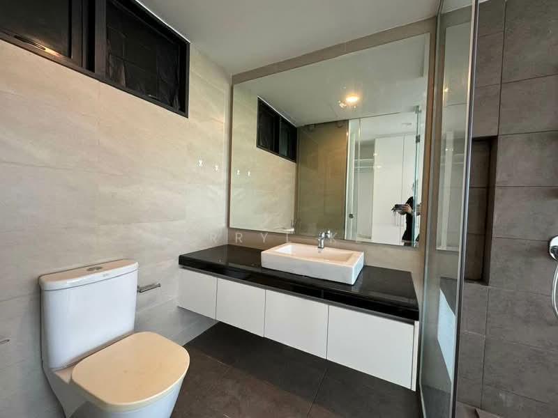 Condominium for Sale at Bora Residences - Darryl Kee - Bathroom - PropertyGuru.com.my