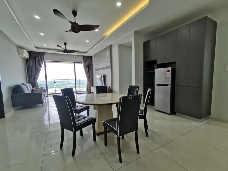 Royal Strand @ Country Garden Danga Bay untuk Untuk Disewa - RM 3,800 /bulan, Apr 2026 - Living Room - PropertyGuru.com.my