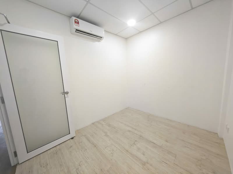 Shop / Office for Rent in Taman Mount Austin (Tebrau) - Karl Lim - Interior - PropertyGuru.com.my