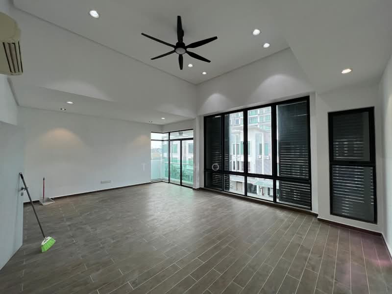 Semi-Detached House for Sale in Subang Jaya (Selangor) - TC Hou - Living Room - PropertyGuru.com.my