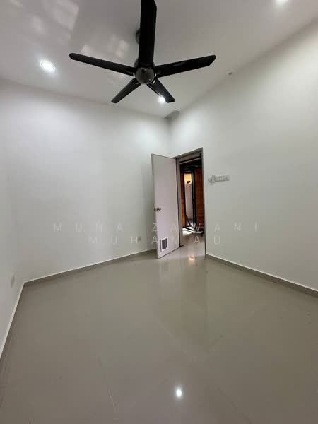 2-storey Terraced House for Sale in Taman Desa Budiman (Bandar Sungai Long) - Muna Zawani Muhamad - Interior - PropertyGuru.com.my
