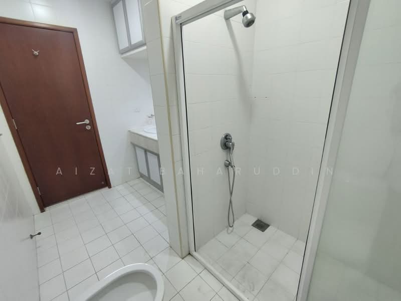 Townhouse for Rent in Ampang (Kuala Lumpur) - Aizat Baharuddin - Bathroom - PropertyGuru.com.my