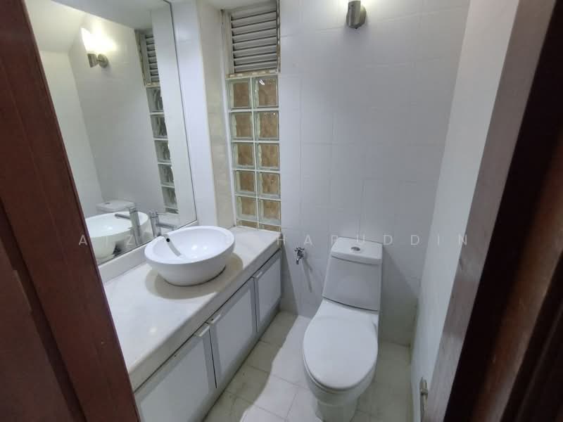 Townhouse for Rent in Ampang (Kuala Lumpur) - Aizat Baharuddin - Bathroom - PropertyGuru.com.my
